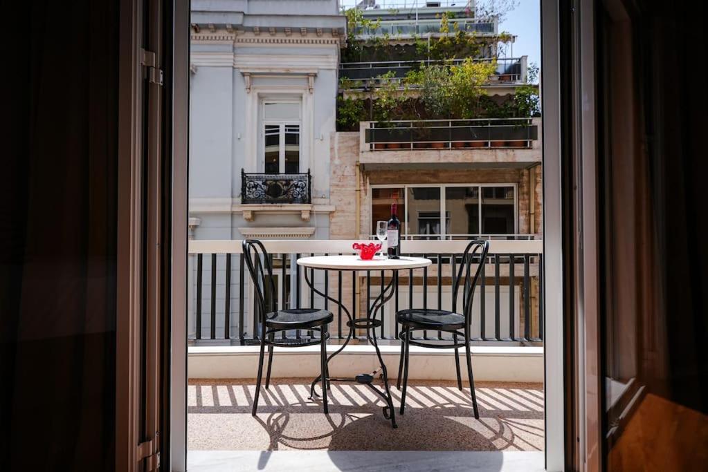 Syntagma Square, 60Sqm Dream Suite Atenas Exterior foto