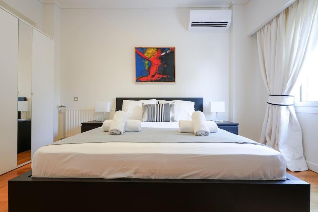Syntagma Square, 60Sqm Dream Suite Atenas Exterior foto