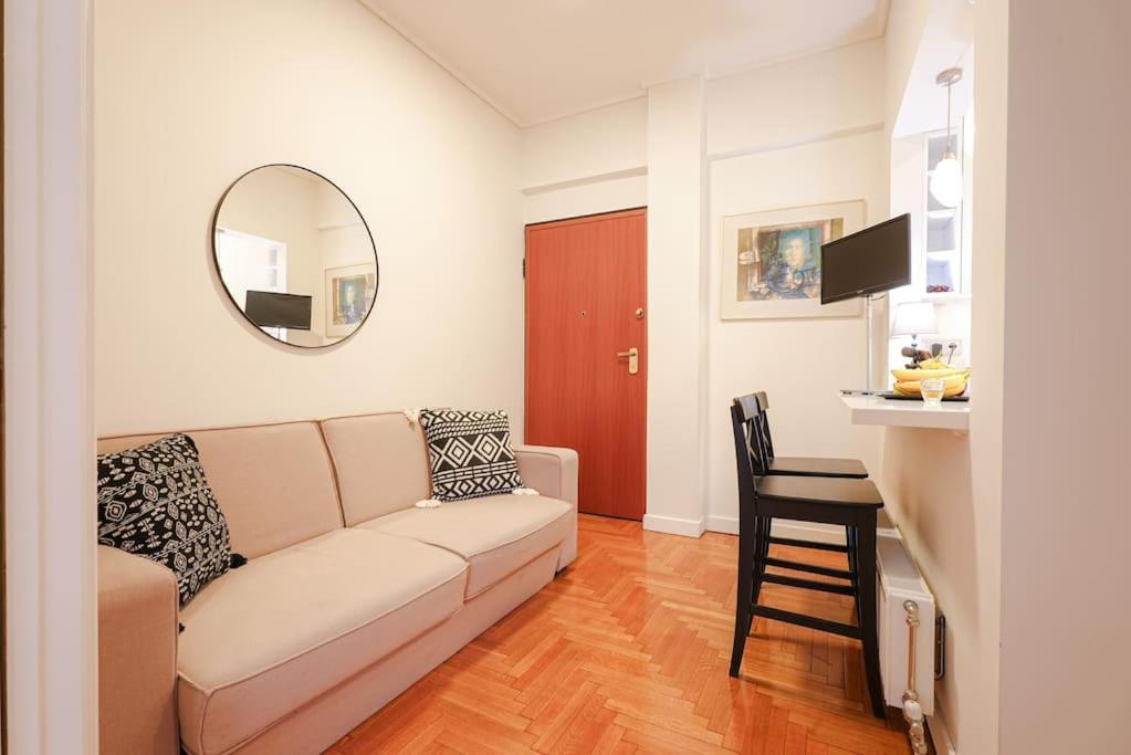 Syntagma Square, 60Sqm Dream Suite Atenas Exterior foto