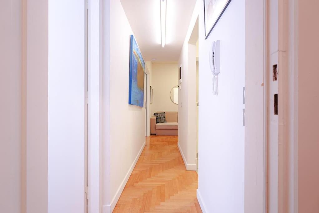 Syntagma Square, 60Sqm Dream Suite Atenas Exterior foto